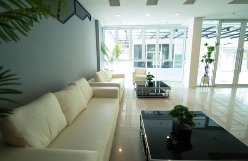 Nakhon Sawan Hotel | B2 Nakhon Sawan Boutique & Budget Hotel