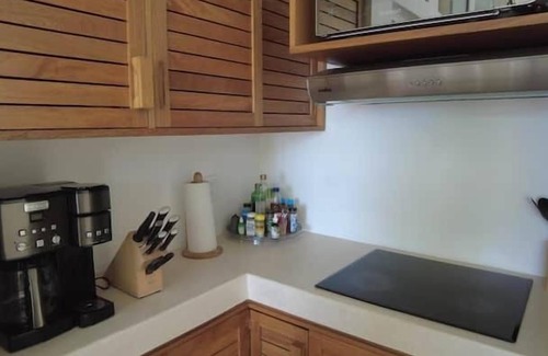 Hidalgo Apartment | B3 Impeccable Style meets Ocean View