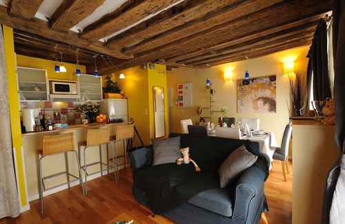 3rd Arrondissement Apartment | B3DF Madison