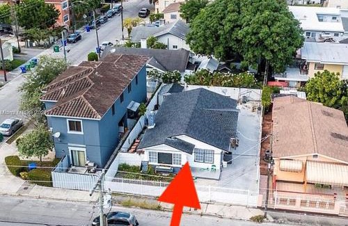 Little Havana House | B4 Best Value on Private Bedroom with Private Bathroom in Little Havana, Miami