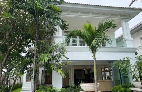 Na Chom Thian Villa | Baan Dhewaran Beachfront Villa