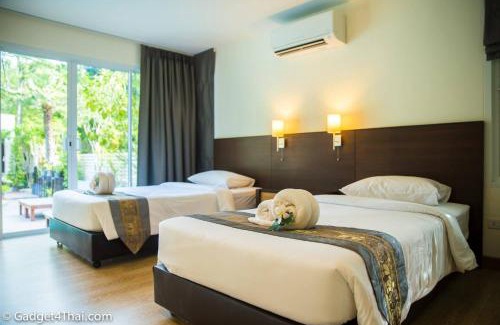 Thong Chai Resort | Baan Klang Aow Beach Resort