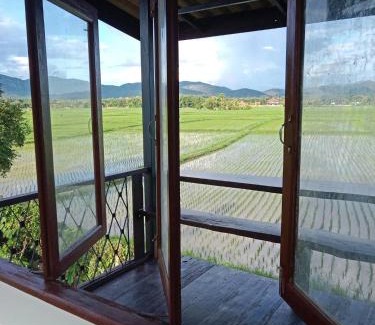 Choeng Doi House | Baan PhuriChaya Doi Saket Chiang Mai Peaceful Stay with Mountain and Rice Field View