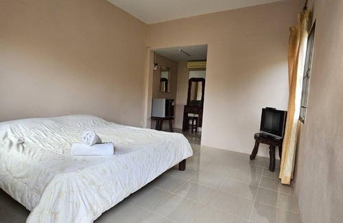 Nong Nam Daeng Hotel | Baan Rai Somkiat Homestay