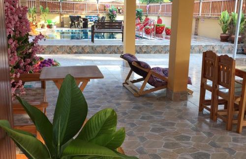 Hat Chao Samran House | Baan Sea Cream