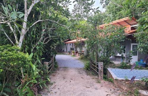 Chawang House | Baan Thabthong Homestay (บ้านทับทอง โฮมสเตย์)
