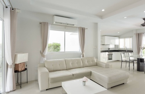 Pa Klok Villa | BaanPromphun Pool Villa by BV