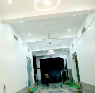 Shri Madhopur Hotel | Baba Sundaram Hotel