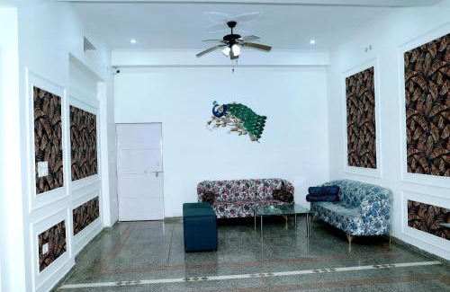 Shri Madhopur Hotel | Baba Sundaram Hotel