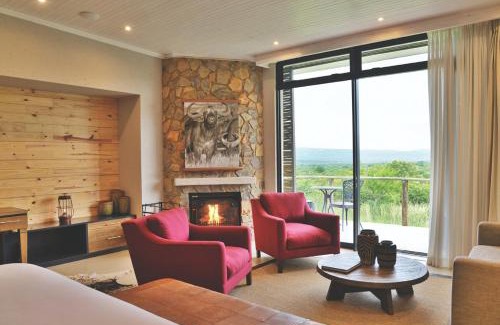 Rooiberg Cabin | Babirwa Golf and Bush Lodge by Euphoric Leisure