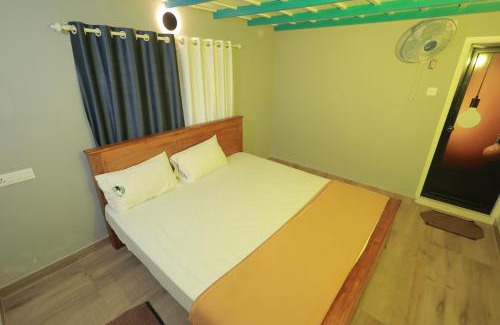 Thavinhal House | Babu's Homestay By Lexstays
