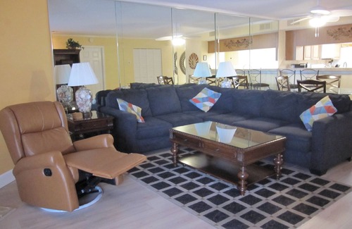 Indian Shores Condo | Baby Friendly Luxury 3 Bedroom, 2 Bathroom Condo With Walk-Out To Pool