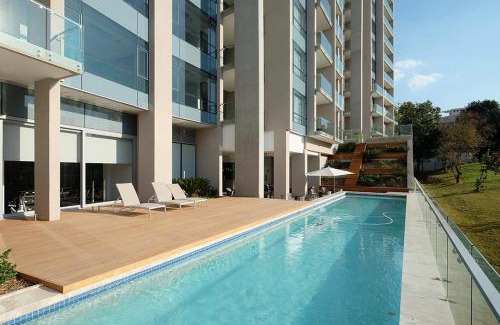 Sandown Apartment | Bachelor apartment in the heart of Sandton
