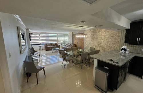 La Gorce Apartment | Bachelorette Dream Pad for Large Groups & Amazing Views