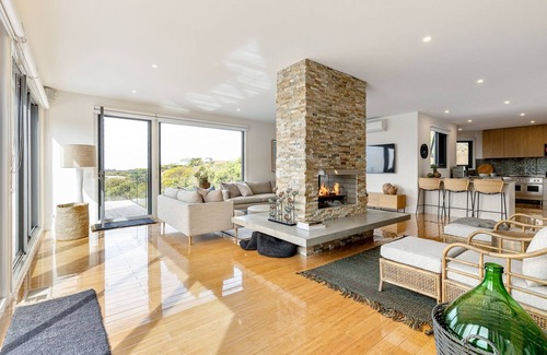 Portsea House | Back Beach: 6 BR, 4 BA in Portsea, Sleeps 12