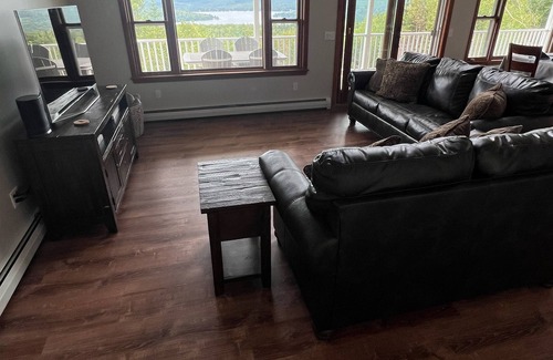 Pittsburg House | Back Lake Views! Sleeps 12, Flat Rate, Direct ATV & Private Snowmobile Access!