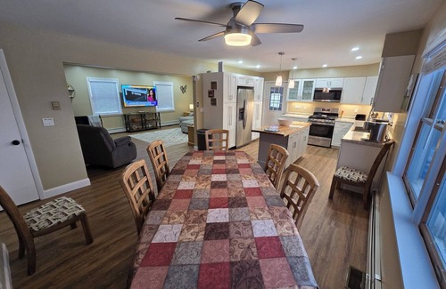 Granville Summit House | "Back Pasture Escape" NEW! Large Home farm views 7.5 miles to Worlds End, YMH.