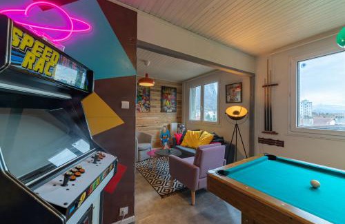 Saint-Egreve Apartment | Back to the 80'S