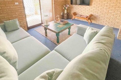 Mahomets Flats Apartment | BackersBeach Villa