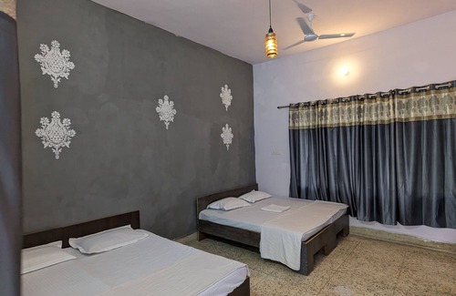 Pink City Hotel | BACKPACKERS VILLA