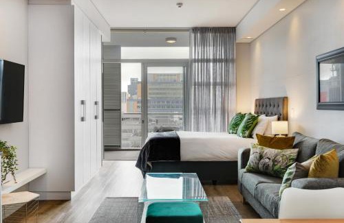 Cape Town City Centre Apartment | Backup-Power Eco Balcony Apartment near Table Mountain