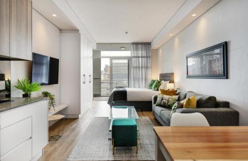 Cape Town City Centre Apartment | Backup-Power Eco Balcony Apartment near Table Mountain