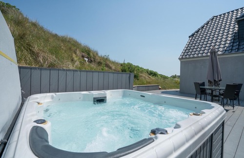 Henne Strand House | Badehotellet Klitgaarden