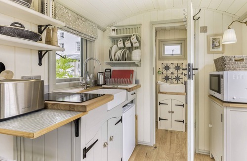 Brampton Bryan House | Badger Hut - One Bedroom House, Sleeps 2