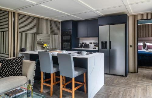 South Cerney House | Badgers Sett