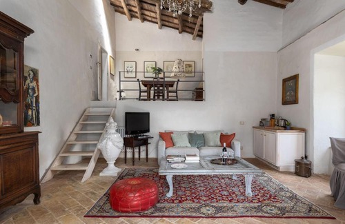 Montalcino Apartment | Badia Ardenga