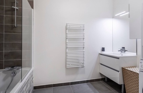 Le Bourget Apartment | Badialan - Moderne, proche Paris et aéroport CDG