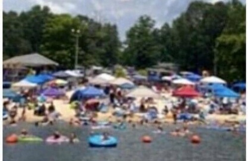 New London Resort | Badin Lake Bungalow