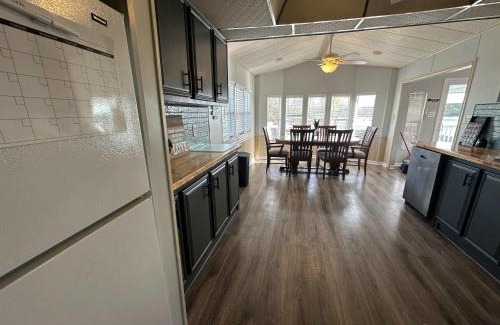 New London House | Badin Shores Resort - Excellent Lake View Home - Pools & Lots of Amenities - Great Porch Area - Family