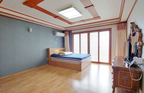 Jocheon Condo | Baengnokdam Pension