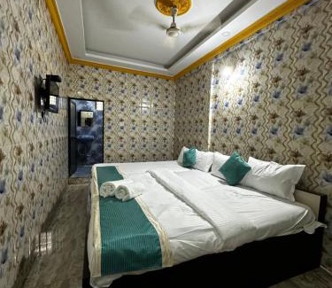 Baga House | Baga Beachway, GuestHouse