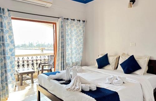 Saunta Vaddo House | Baga Lake View