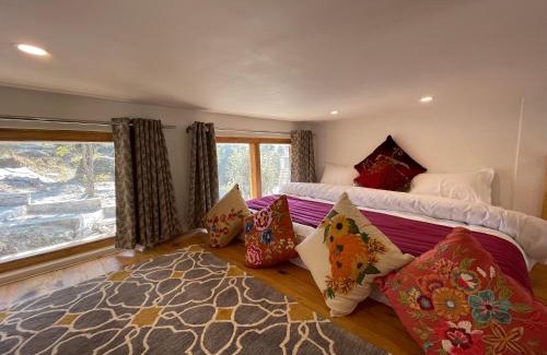 Pangot Hotel | Bagar Trails