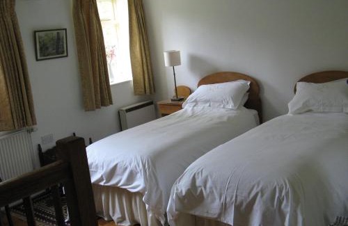 East Chinnock Bed & Breakfast | Bagnell Farm Cottage