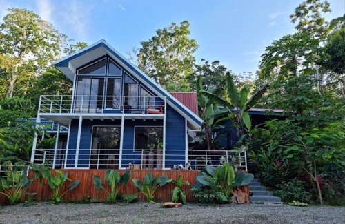 Puerto Viejo de Talamanca House | BAGUIRA HOUSE
