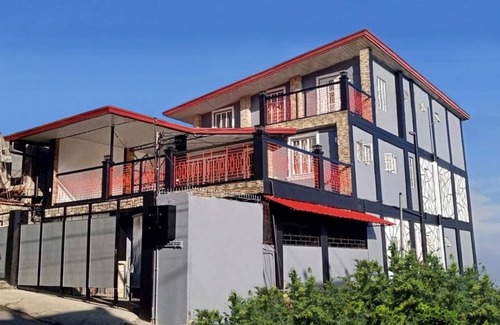 Baguio Apartment | Baguio Vacation House with Amazing Sunset View
