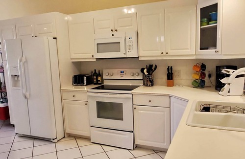 Naples Apartment | Bahama Breeze @Falling Waters Naples, Florida