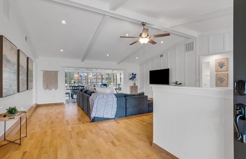 Palm Harbor House | Bahama Haven Saltwater Canal Pool Home w dock and boat lift