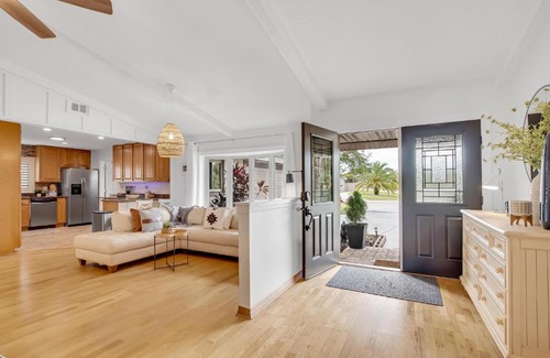 Palm Harbor House | Bahama Haven Saltwater Canal Pool Home w dock and boat lift
