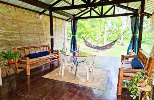 Mambajao Hotel | Bahandi Beach Lodge