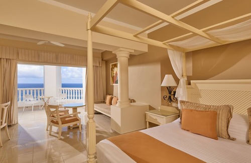 Runaway Bay Resort | Bahia Principe Luxury Runaway Bay - Adults Only - All Inclusive