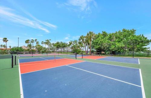 Ruskin Hotel | Bahia Waterview Suite Pool Tennis Beach Fishing