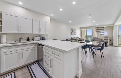 South Padre Island Apartment | BahiaMar Luxury Oceanfront Oasis