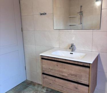 Kvemo Kartli Apartment | Bahnhof Apartment