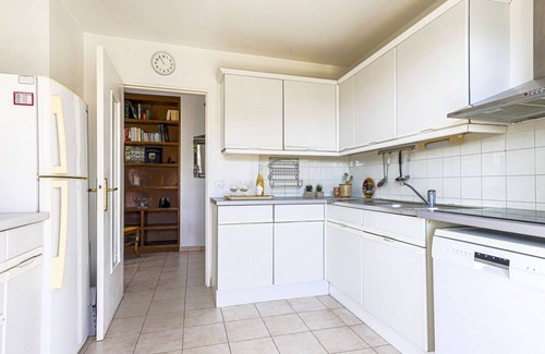 Les Baumettes Apartment | Baie Azur by Interhome