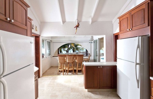 Plum Bay Villa | Baie Longue Beach House